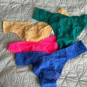 NWT Hanky Panky Panties Set of 4